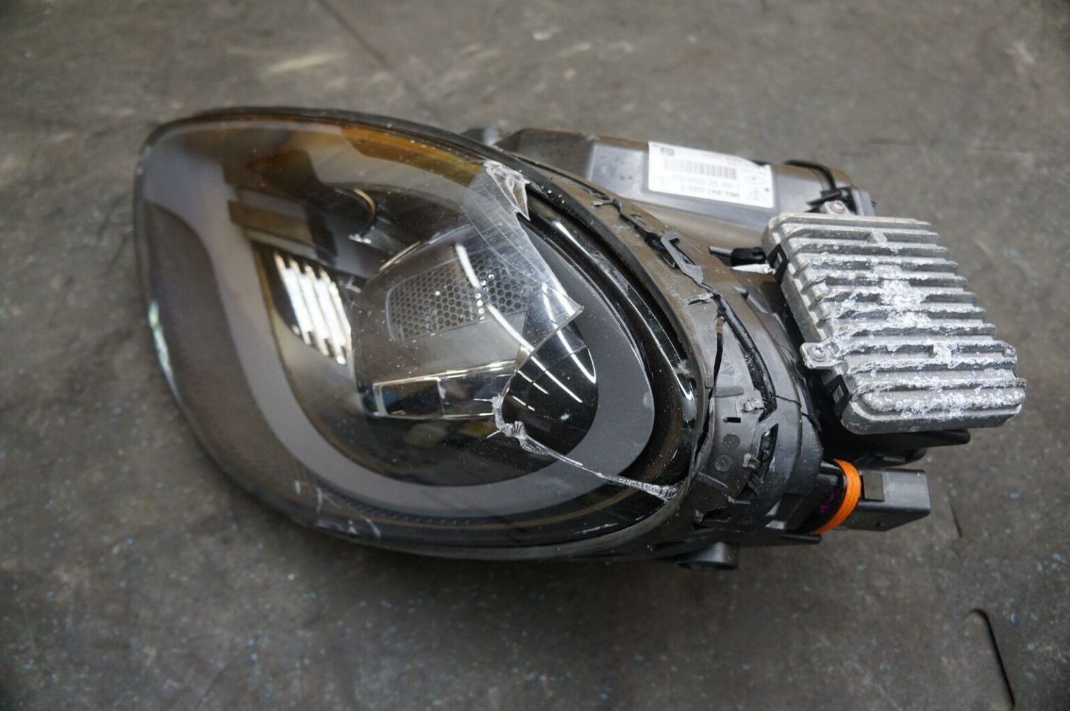 Left Xenon HID Adaptive Headlight I603 982941043T Porsche Cayman 718 17
